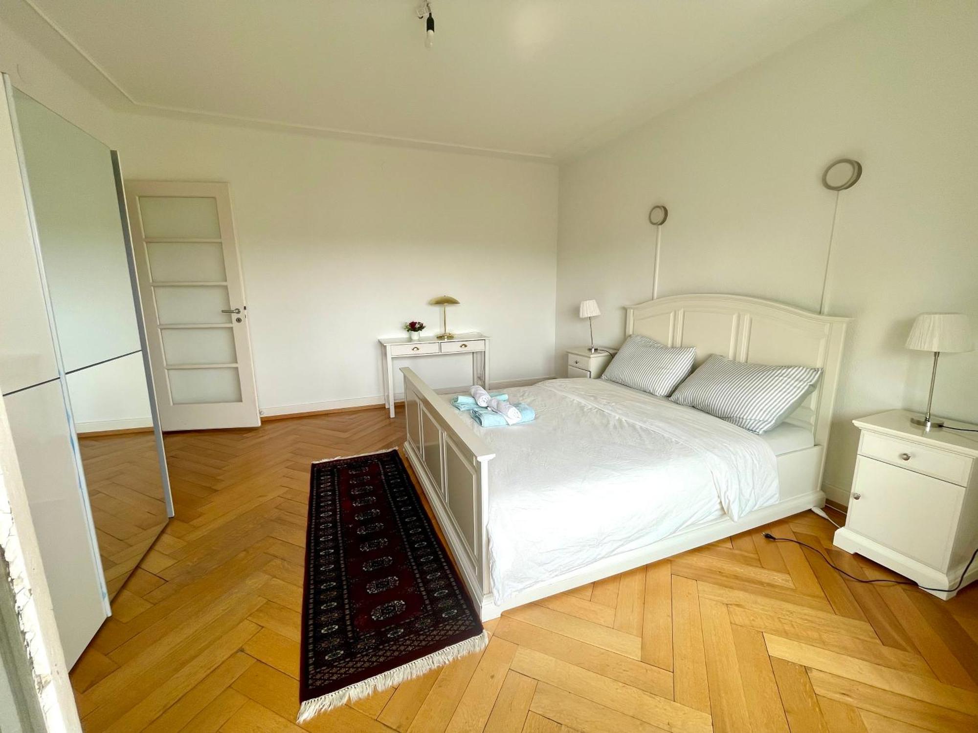 Elegant & Ensoleille Lausanne